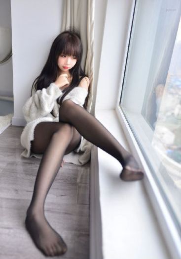 衣袖红镶边_4K天堂在线