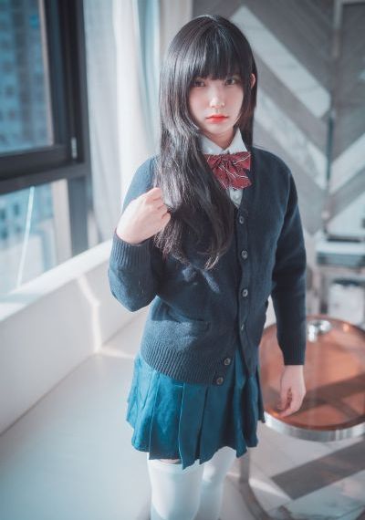 邻居家的阿奈特小姐_爱奇艺VIP神马影院手机在线