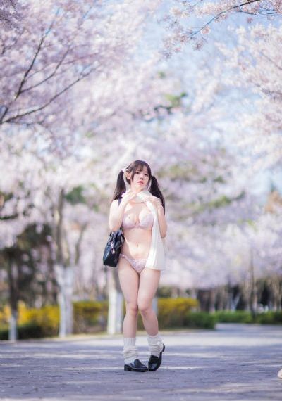 妈妈年轻的朋友_乱人伦精品视频在线观看
